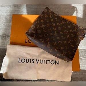 Louis Vuitton discontinued toiletry pouch 26
